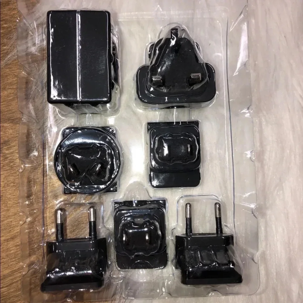 Wireless USB AC Charger international travel & US